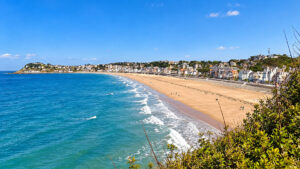 La Grande Plage di Val-André e il lungomare della località balneare