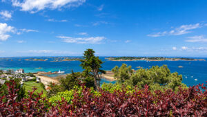 Vista panoramica dalla Pointe de l’Arcouest verso l'arcipelago di Bréhat