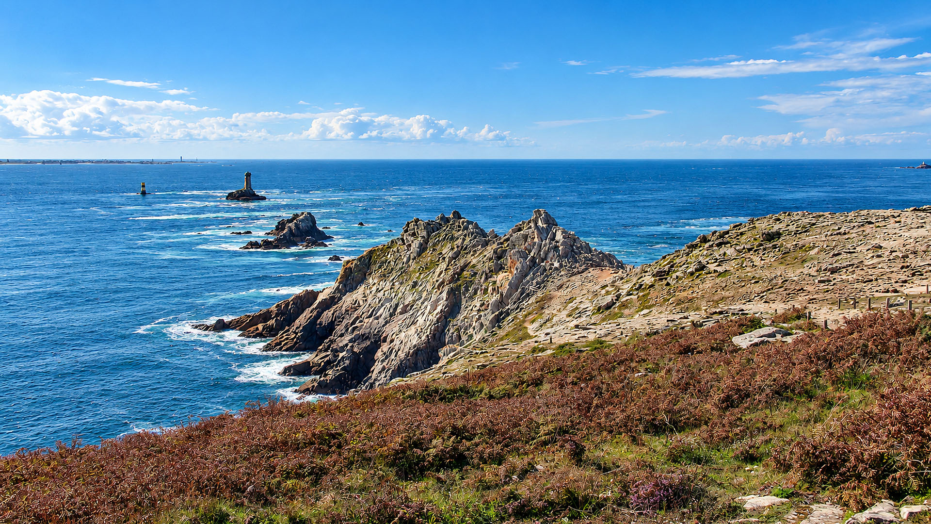 Scogliere della Pointe du Raz nel Finistère in Bretagna